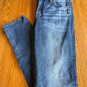 Silver Jeans Avery Slim Straight Blue Denim